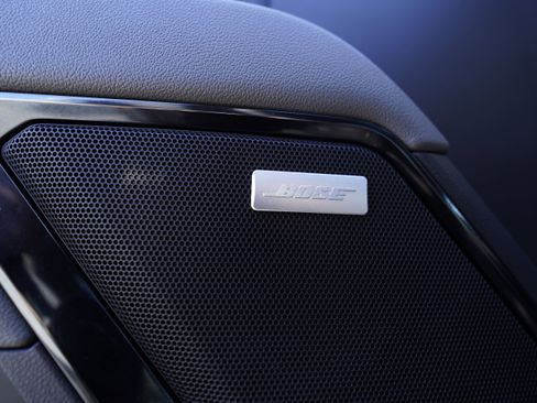 Used 2025 Chevrolet Silverado 2500 ZR2 w/ Technology Package image 33