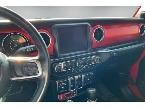 Used 2021 Jeep Gladiator Rubicon AWD/4WD image 10