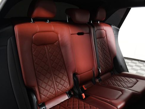 Used 2023 Audi SQ8 Prestige w/ Prestige Package image 23