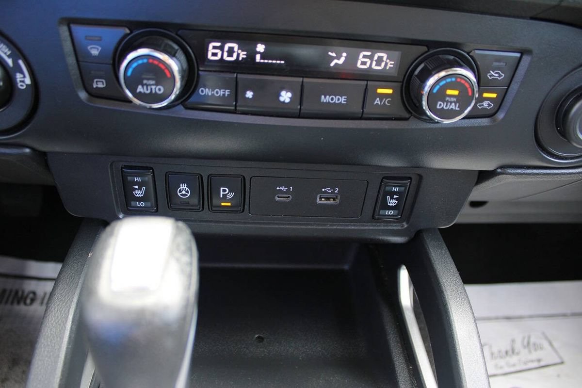 Used 2022 Nissan Frontier SV AWD/4WD image 16