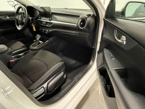 Used 2020 Kia Forte LXS image 21