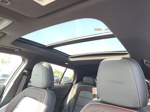 New 2026 Chevrolet Equinox EV RS image 13