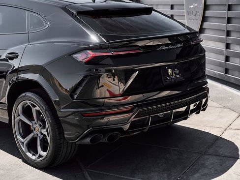 Used 2022 Lamborghini Urus AWD/4WD image 9