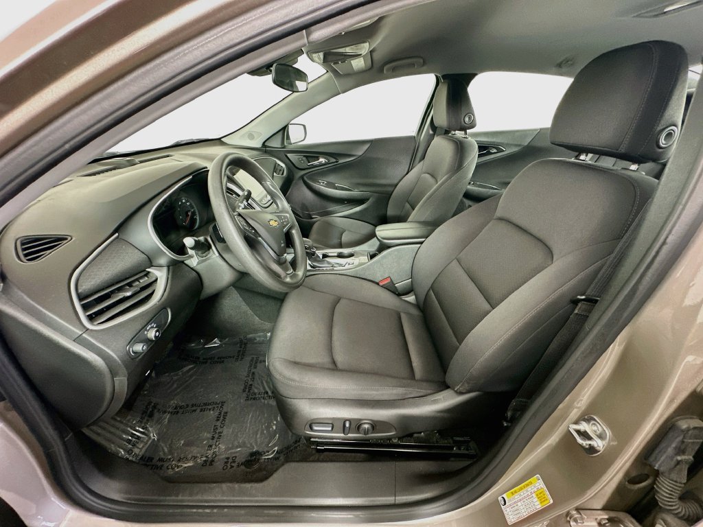 Used 2024 Chevrolet Malibu LT FWD image 29
