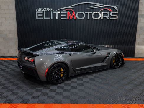 Used 2015 Chevrolet Corvette Z06 w/ Z07 Performance Package RWD image 21