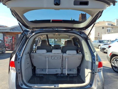 Used 2016 Honda Odyssey SE image 15