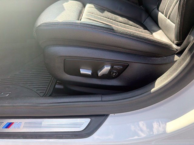 Used 2018 BMW 540i xDrive w/ M Sport Package AWD/4WD image 41