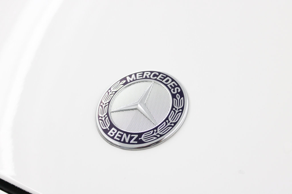Used 2017 Mercedes-Benz E 300 4MATIC image 40