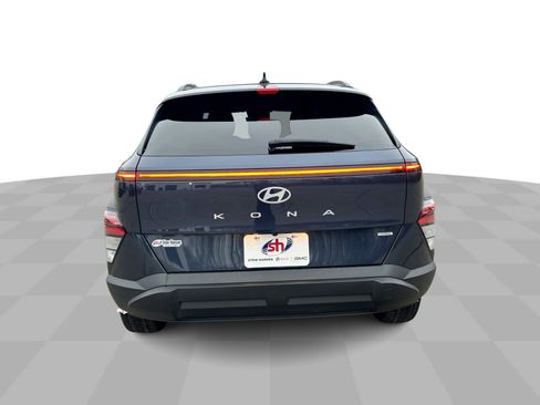 Used 2025 Hyundai Kona SEL image 8