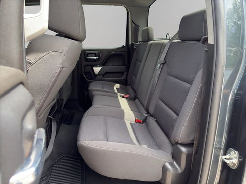 Used 2019 Chevrolet Silverado 1500 LT AWD/4WD image 17