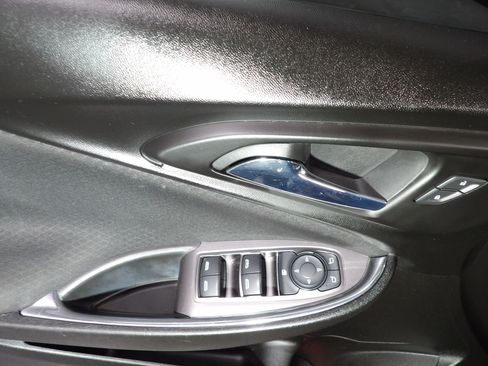 Used 2022 Chevrolet Malibu LT FWD image 7
