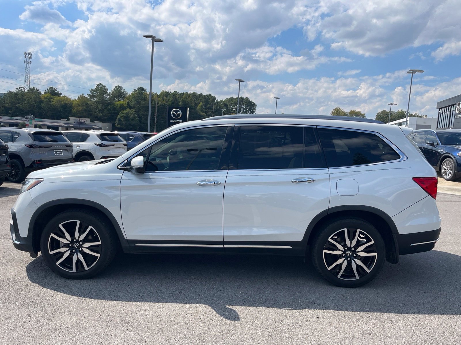 Used 2020 Honda Pilot Touring image 7