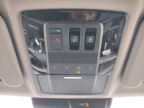 New 2025 Mitsubishi Outlander SEL image 24