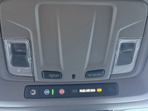 Used 2024 Chevrolet Silverado 2500 LTZ image 39