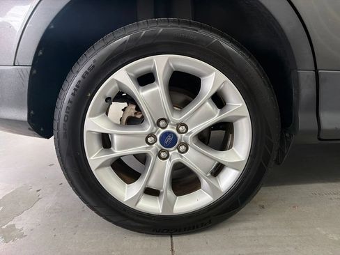 Used 2015 Ford Escape Titanium w/ Equipment Group 301A AWD/4WD image 13