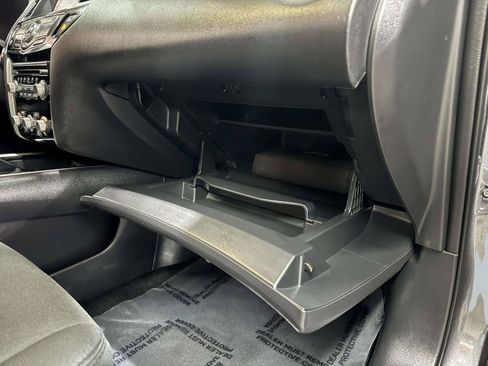 Used 2019 Nissan Pathfinder SV AWD/4WD image 59
