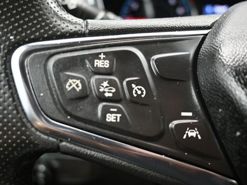 Used 2021 Chevrolet Equinox LT image 21