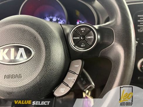 Used 2014 Kia Soul FWD image 12
