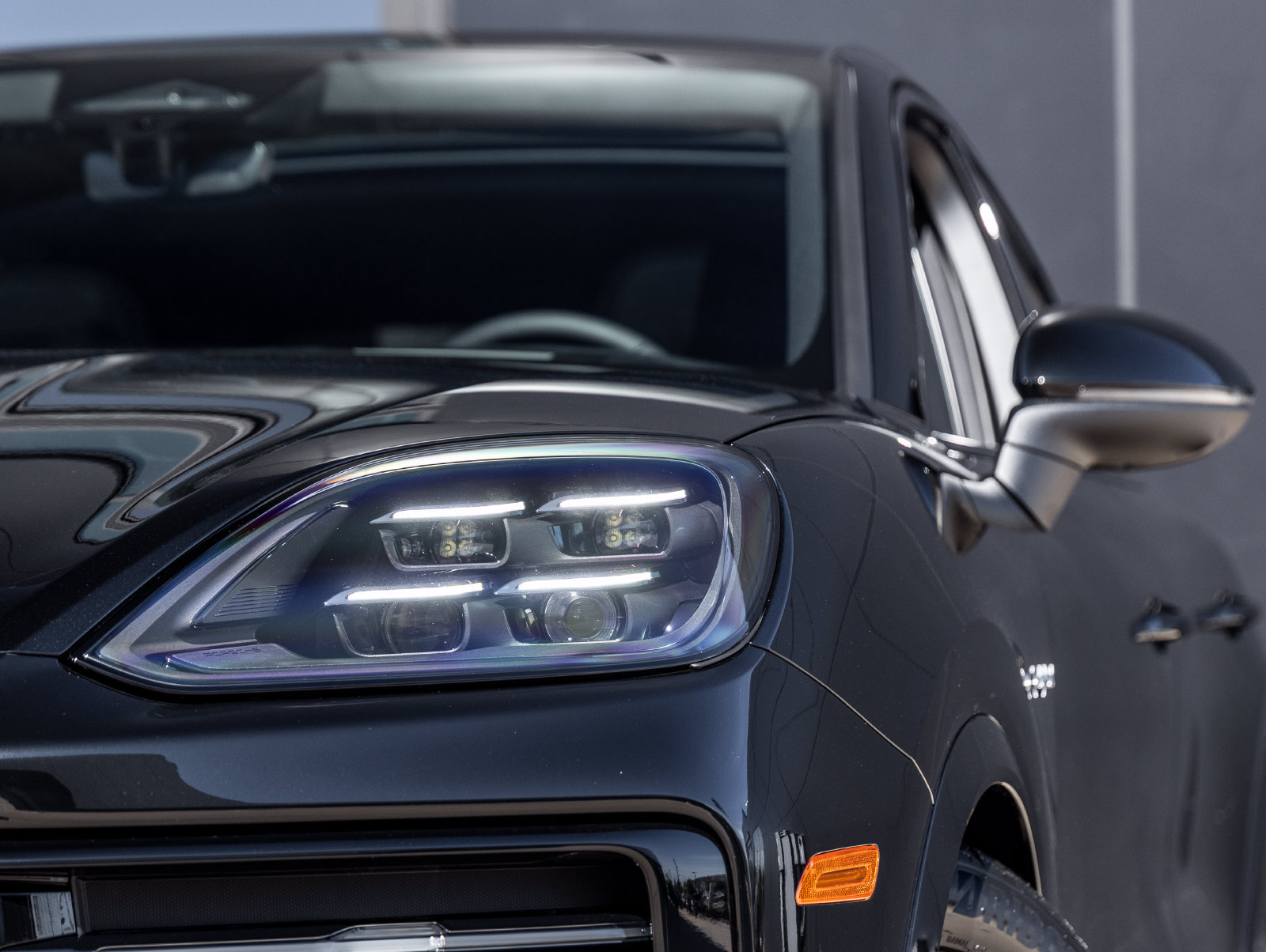 Certified 2026 Porsche Cayenne E-Hybrid Coupe AWD/4WD image 16