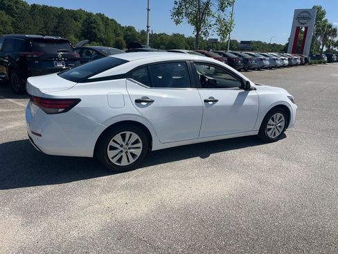 Used 2024 Nissan Sentra S FWD image 5