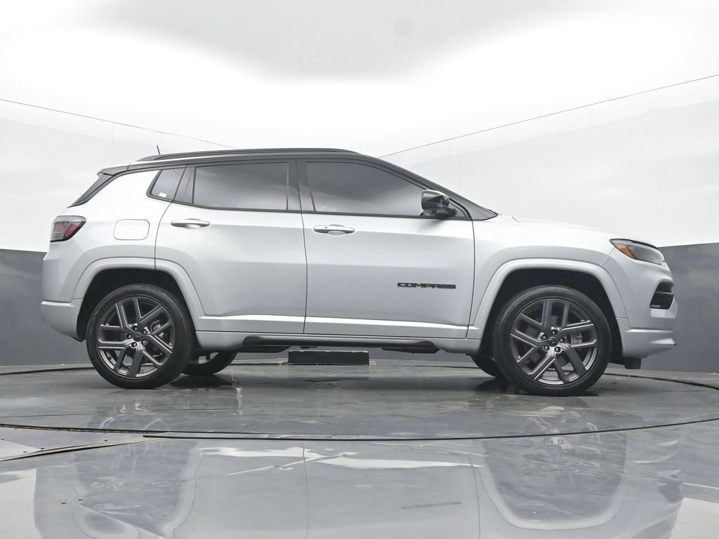 Used 2025 Jeep Compass Limited w/ Driver Assist Group I AWD/4WD image 56