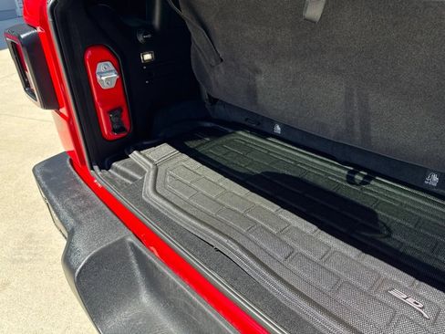Used 2019 Jeep Wrangler Sport AWD/4WD image 19