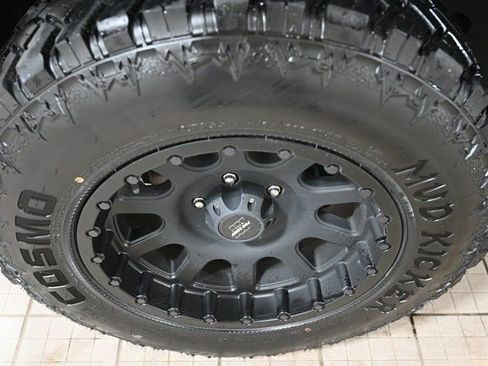 Used 2017 Jeep Wrangler Sport w/ Quick Order Package 24S image 17