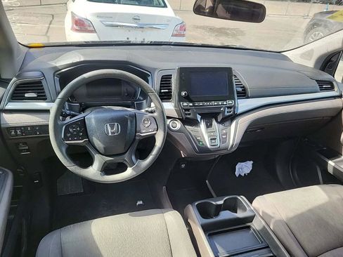Used 2019 Honda Odyssey EX image 8