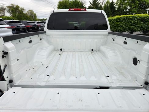 Used 2024 Nissan Frontier S AWD/4WD image 8