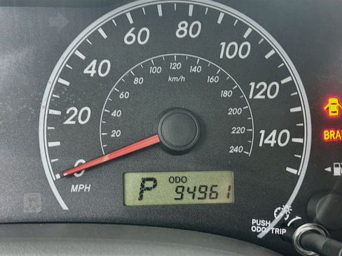 Used 2009 Toyota Corolla LE FWD image 18