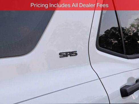 Used 2025 Toyota 4Runner SR5 RWD image 8