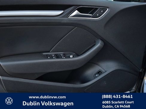Used 2018 Audi A3 e-tron Premium FWD image 10