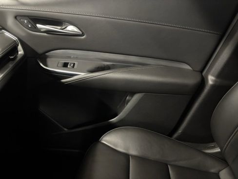 Used 2024 Cadillac XT4 Premium Luxury image 15