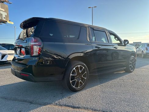 Used 2021 Chevrolet Suburban RST image 6