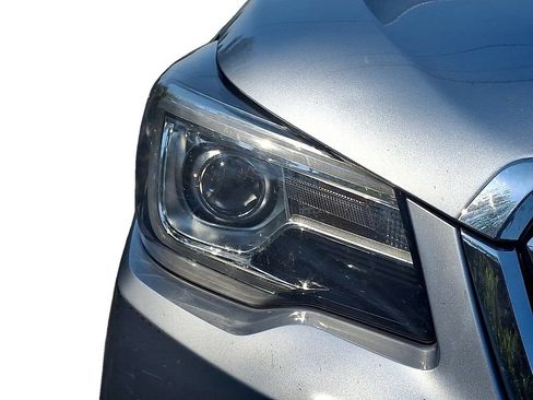 Used 2017 Subaru Forester 2.5i Limited AWD/4WD image 11