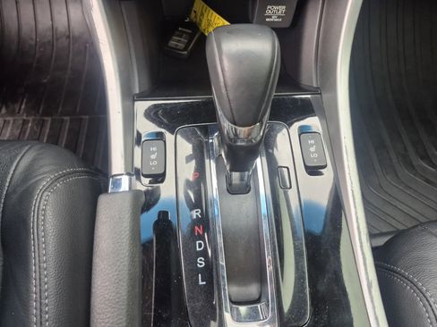 Used 2017 Honda Accord EX-L image 23