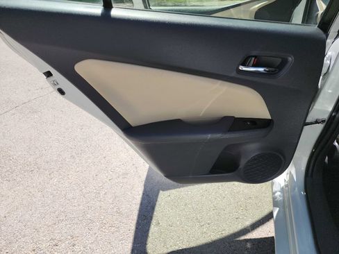 Used 2017 Toyota Prius Two w/ Prius Two Safety Plus Package image 19