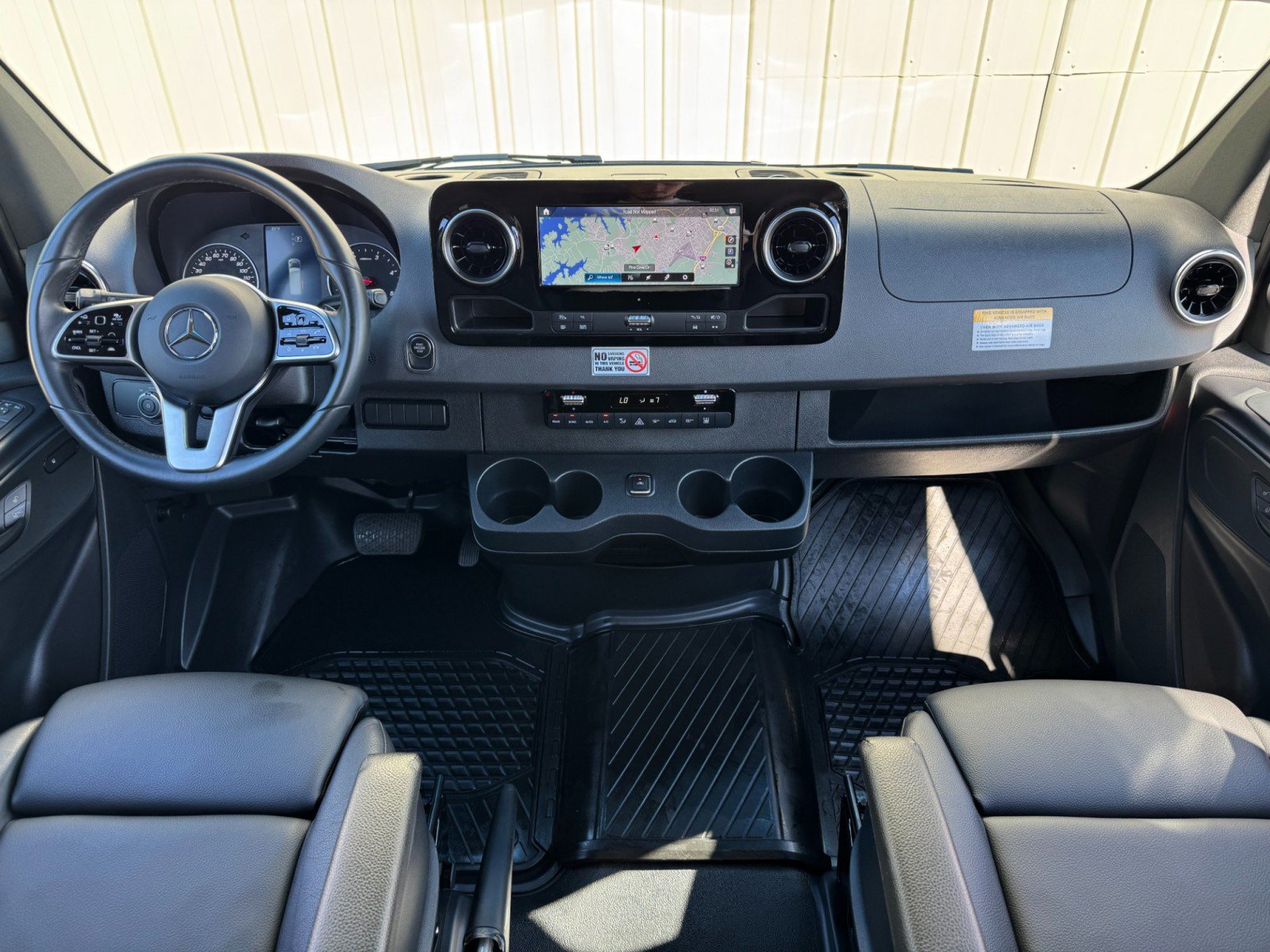 Used 2024 Mercedes-Benz Sprinter 2500 image 12