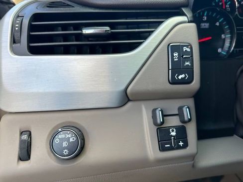 Used 2018 GMC Yukon SLT w/ Premium Edition image 26