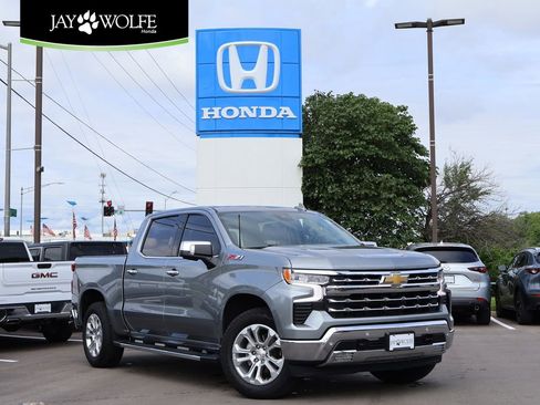 Used 2025 Chevrolet Silverado 1500 LTZ w/ LTZ Premium Package AWD/4WD image 1