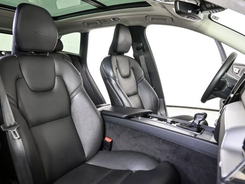 Used 2019 Volvo XC60 T5 Inscription w/ Protection Package Premier image 23