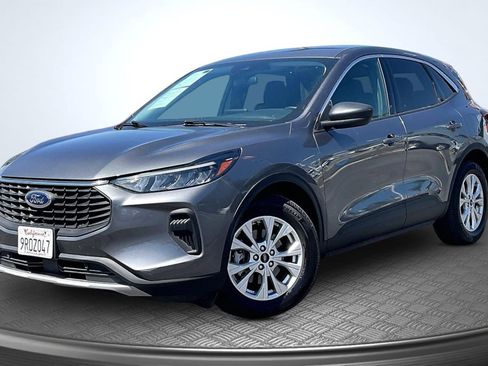 Used 2023 Ford Escape Active w/ Cold Weather Package FWD image 12