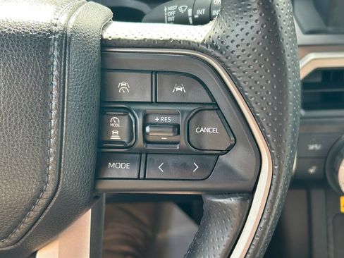 Certified 2025 Toyota 4Runner TRD Off-Road AWD/4WD image 36