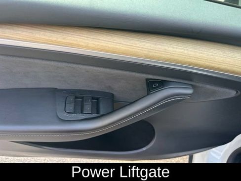 Used 2023 Tesla Model Y Long Range AWD/4WD image 18