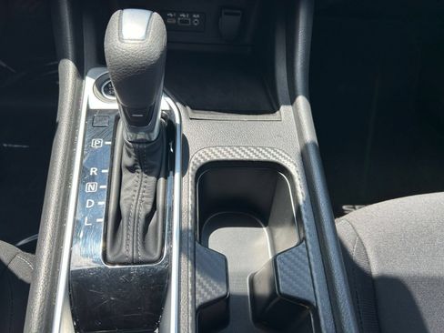 Used 2025 Nissan Sentra SV FWD image 36