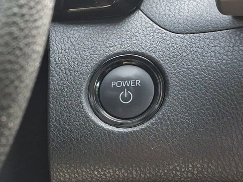 Used 2025 Toyota Camry LE image 25