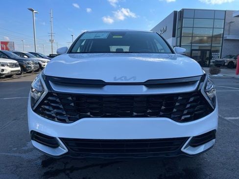 Certified 2023 Kia Sportage EX image 9