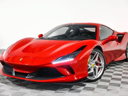 Used 2020 Ferrari F8 Tributo RWD image 2