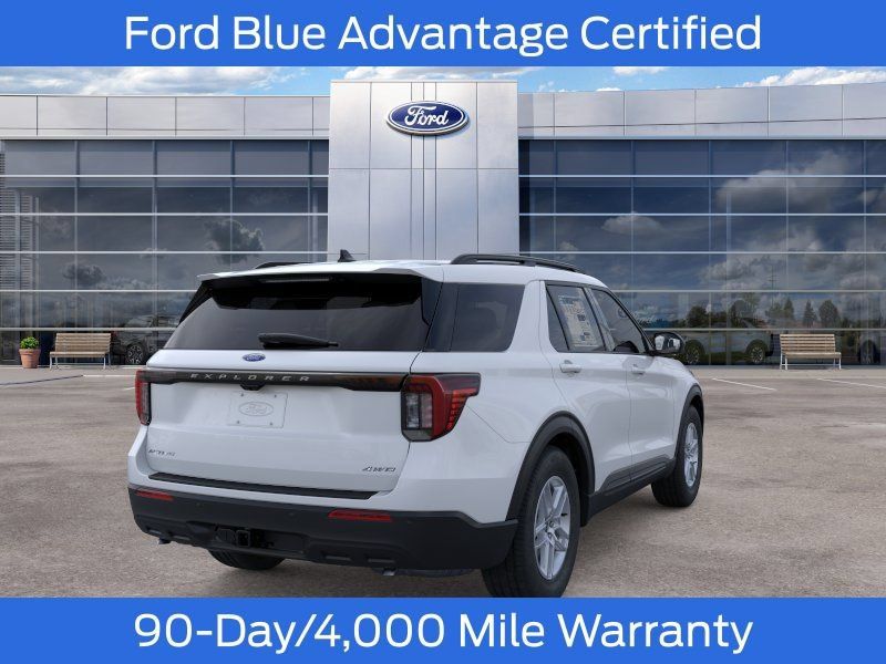 Used 2026 Ford Explorer Active AWD/4WD image 9