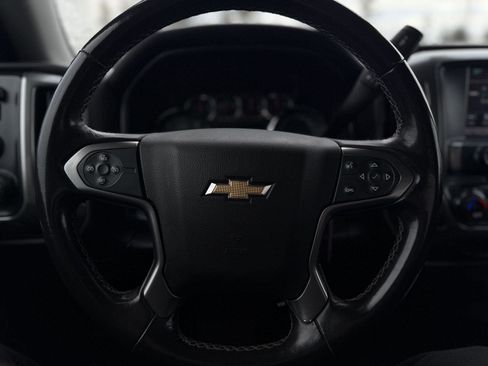 Used 2018 Chevrolet Silverado 1500 LT w/ All Star Edition image 15